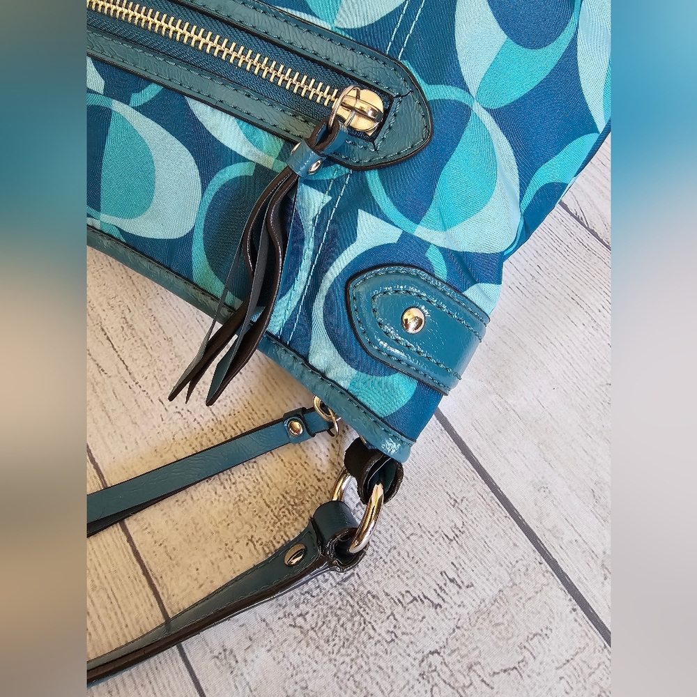 Coach Daisy Dream C Print Teal Convertible Hobo/Crossbody Bag F26023 - Picture 6 of 14